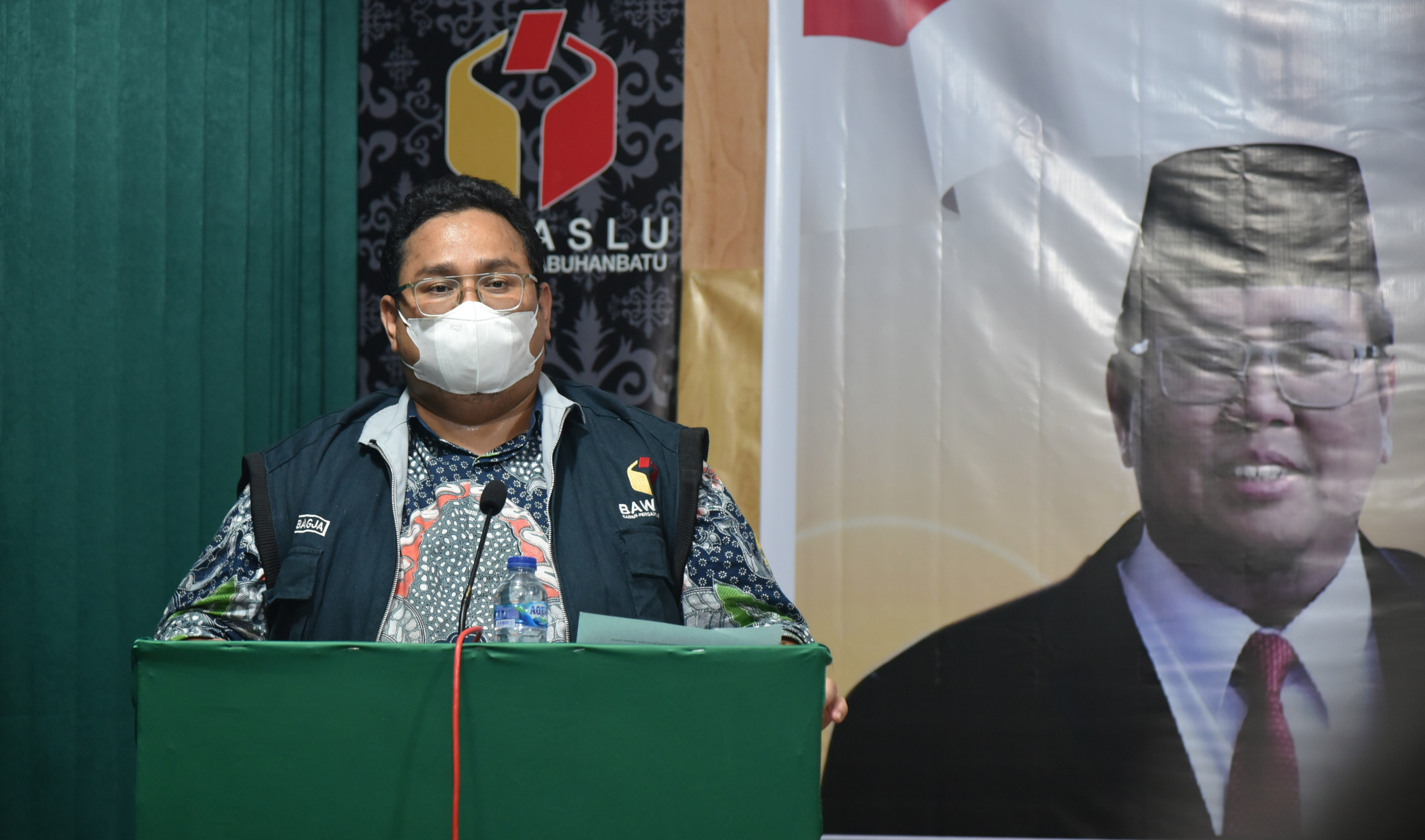 Bagja Paparkan Hasil Pengawasan PSU Pasca Putusan MK pada Konferensi Pers di Labuhanbatu