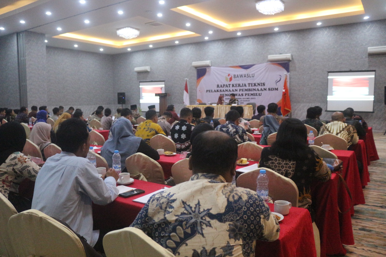 Bawaslu Sumut Himbau Bawaslu Kabupaten/Kota Agar Hati-Hati dalam Memberikan Sanksi terhadap Temuan Pelanggaran Kinerja