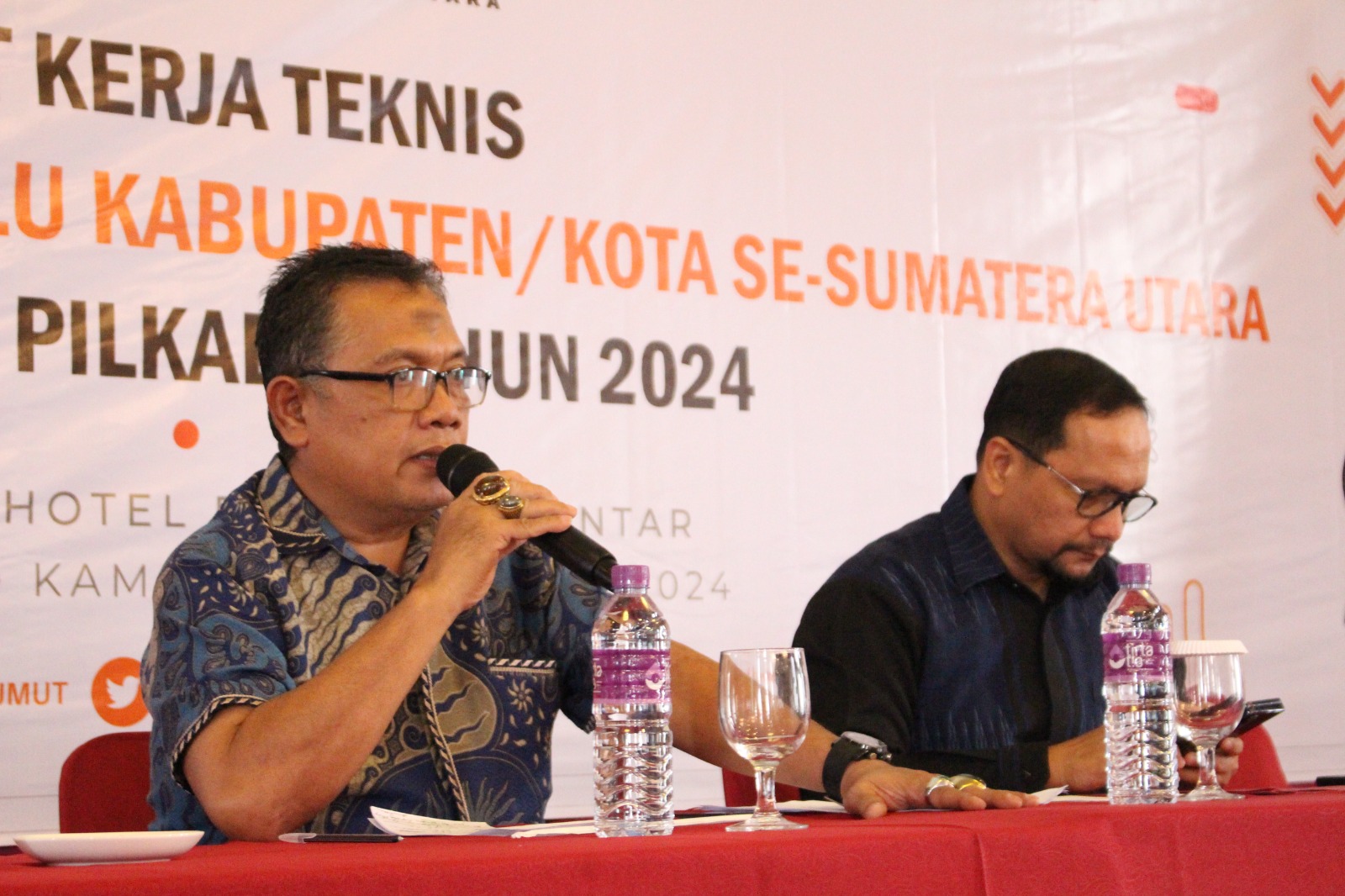 Rakernis Kesiapan Kesekretariatan Bawaslu Se Sumut, Aswin Tegaskan Hilangkan Ego