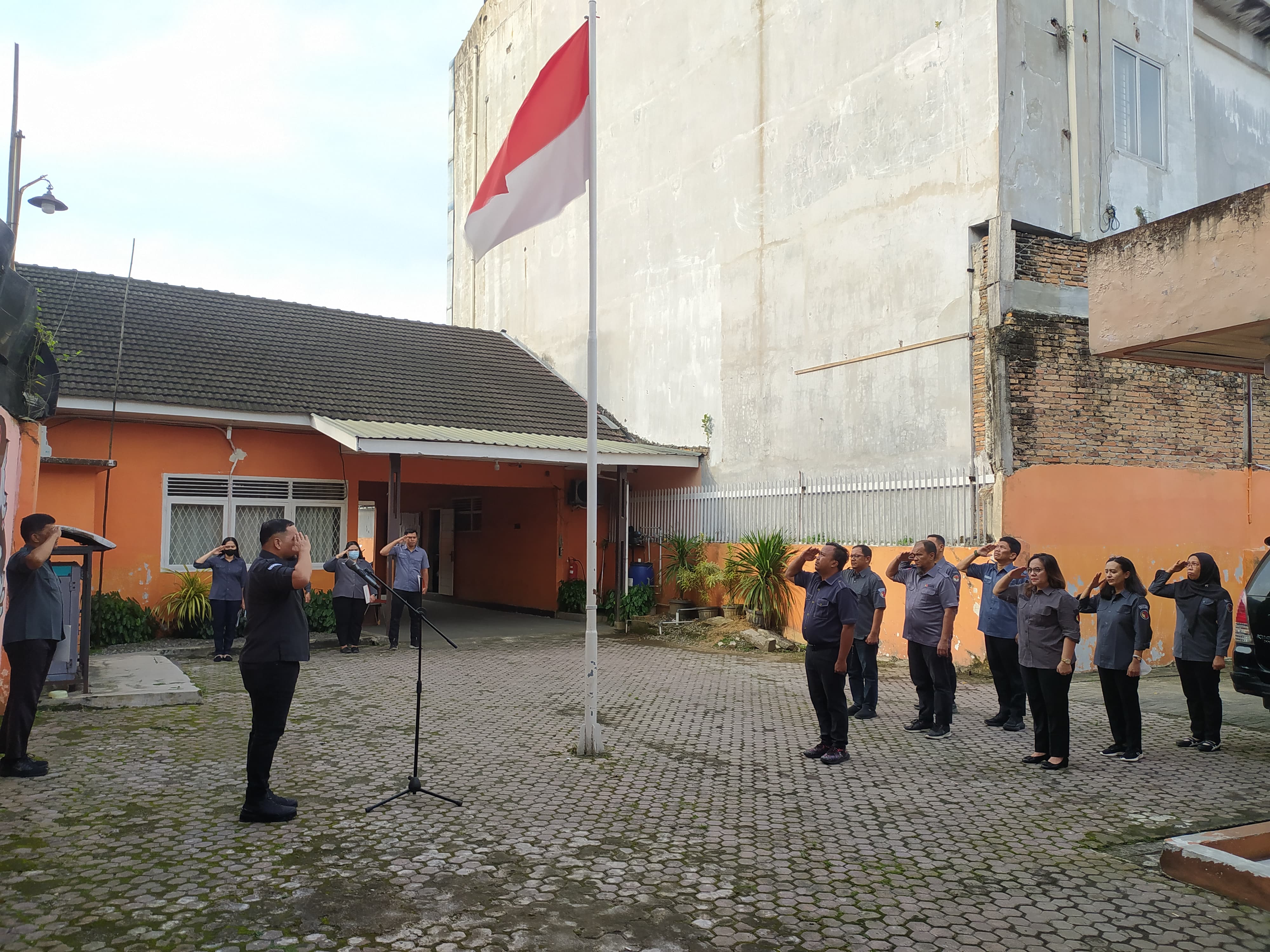 Kepala Sekretariat Bawaslu Provinsi Sumatera Utara Minta Untuk Tingkatkan Kinerja Pegawai