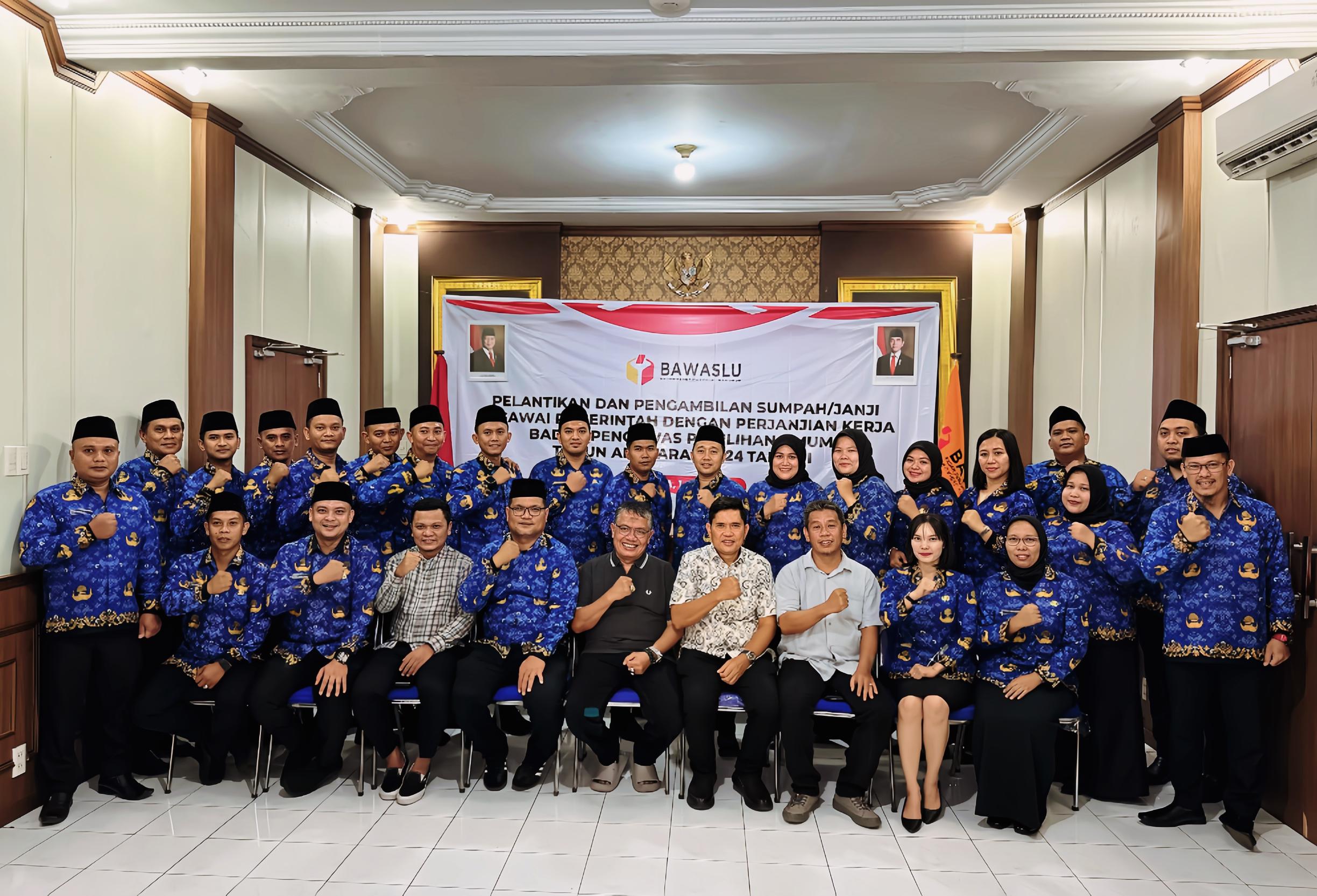 Lantik PPPK Tahap I Sekjen Bawaslu RI Minta Terus Tingkatkan Kedisiplinan