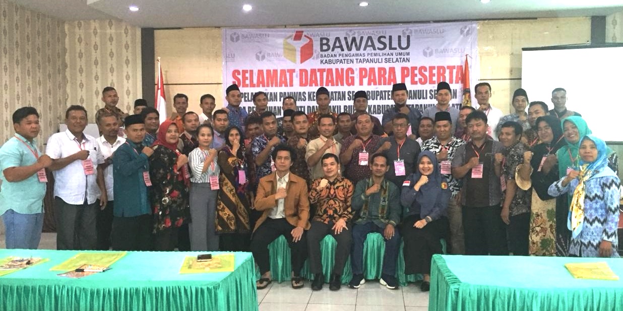 Panwascam se-Sumatera Utara dilantik, Agus: Jaga Soliditas, Integritas, Mentalitas, Profesionalitas dan Religiusitas.