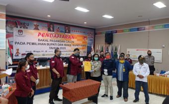 Pendaftaran Pencalonan Hari Terakhir : Pengawasan Pendaftaran Bakal Calon Bupati di Karo Berlangsung Hingga Dini Hari