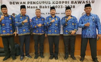 FERI MULIA SIAGIAN DIKUKUHKAN SEBAGAI DEWAN PENGURUS KORPRI BAWASLU MASA BAKTI 2023-2028