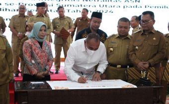 Bawaslu Sumut Adakan Penandatanganan Pakta Integritas Netralitas ASN oleh Bupati dan Walikota se-Provinsi Sumatera Utara pada Pemilu dan Pemilihan Serentak Tahun 2024